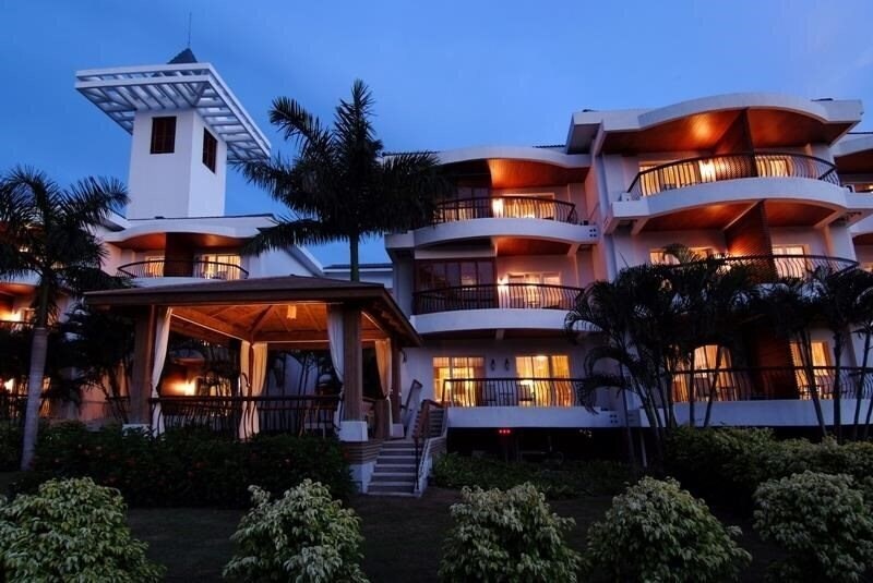 Фото Yalong Bay Golf Resort 4*
